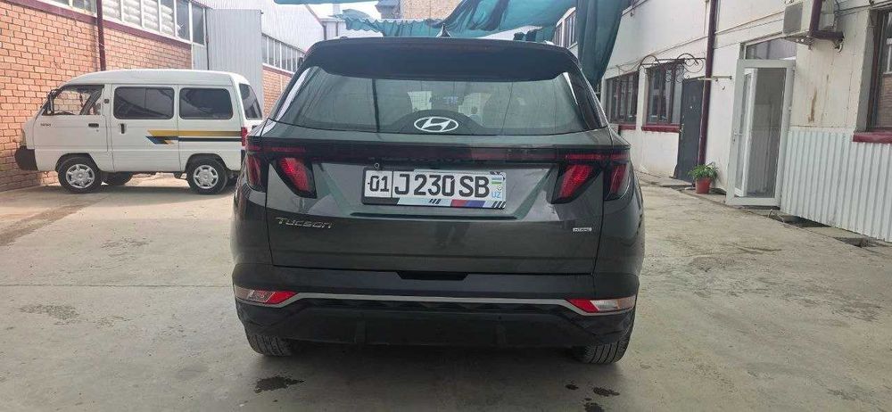 Hyundai Tucson 2022, 2 л, 4WD, цвет amazon grey