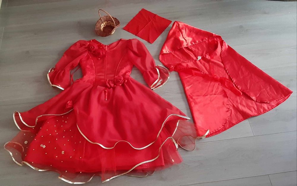 Costum de Scufuta Rosie