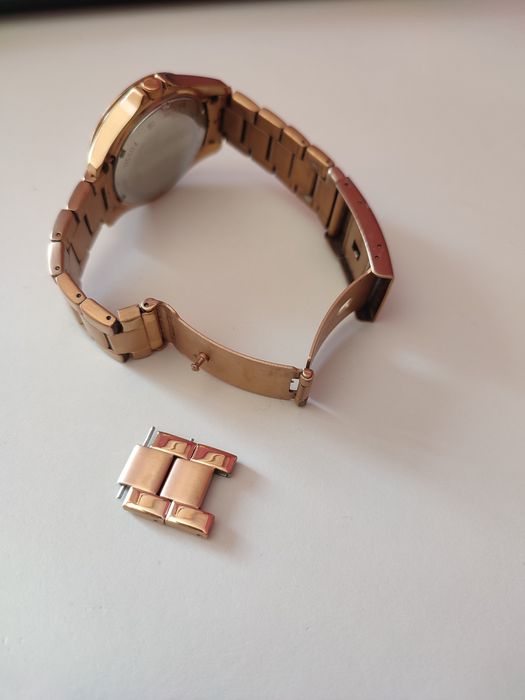 Часовник Fossil Rose Gold