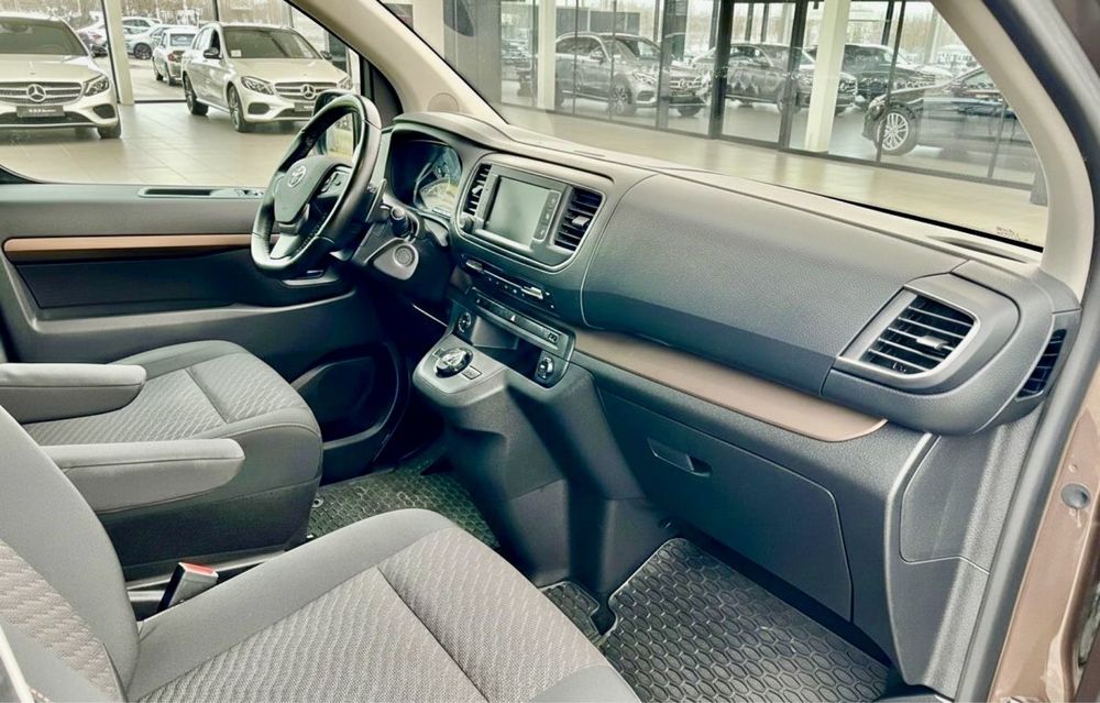 Toyota Proace ,euro 6 , RAR efectuat ,8 locuri