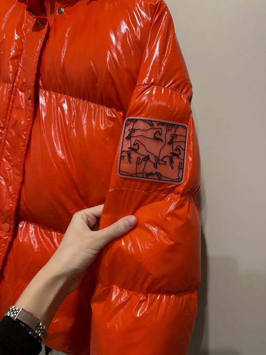 Дамско яке с качулка