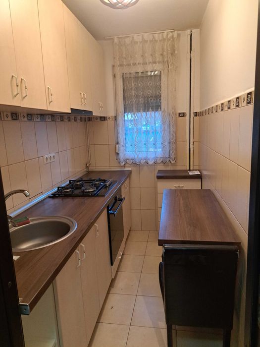 Dau spre închiriere apartament doua camere zona Fortuna