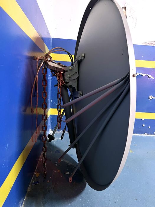 Антена спутниковая 1.2м