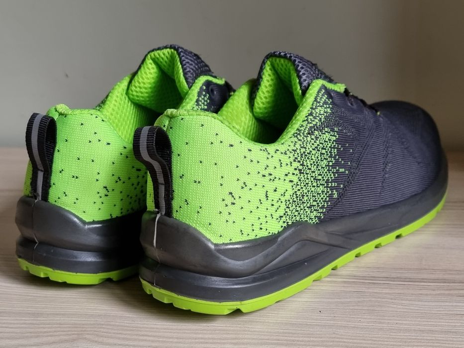 Work2Do спортни предпазни обувки 44 номер
