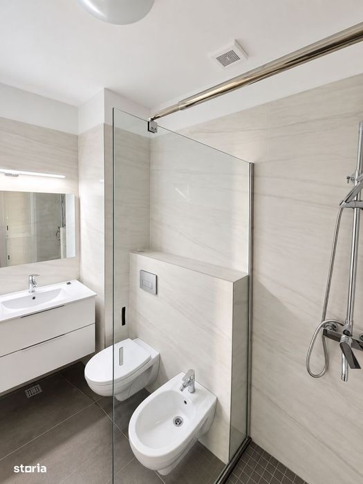 Investiție cu chiriași | 3 camere + balcon | 2 băi | Mobilat și utilat