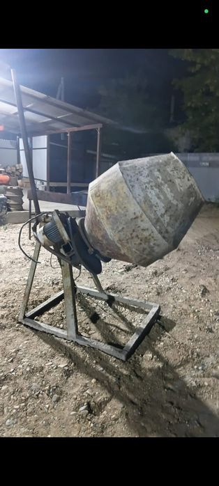 Продам бетономешалку