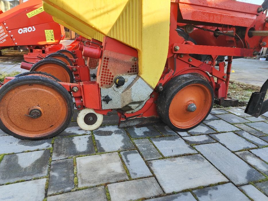 Semănătoare 4 rânduri pe discuri piese de schimb