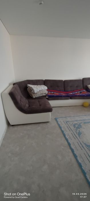 Здравствуйте, ищю девушку на подселение