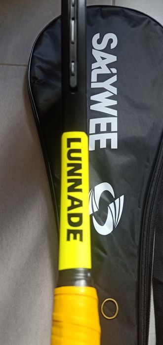 Ракета за тенис на корт от въглероден композит, за начинаещи