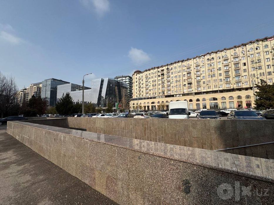 Аренда Нежилое 670м2 1й этаж Ц-2 Алайский 1я линия