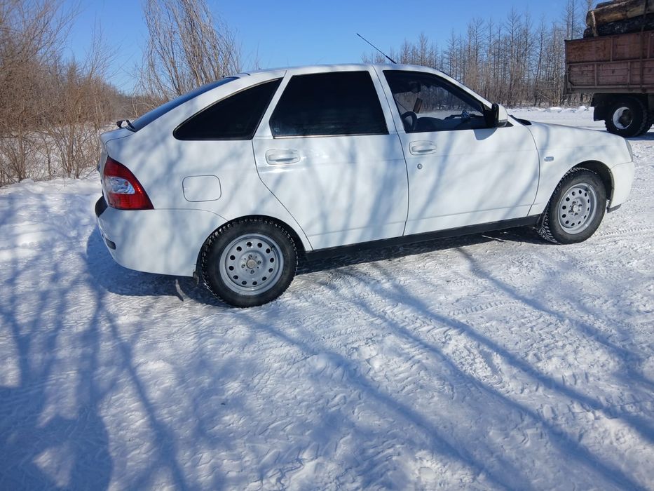 Приора хэтчбек .