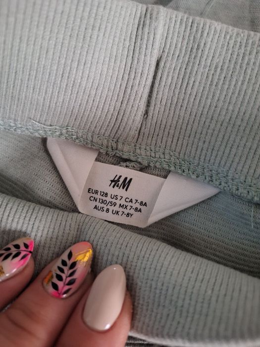 HM комплекти и тениски