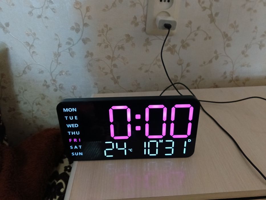 Часы электронные