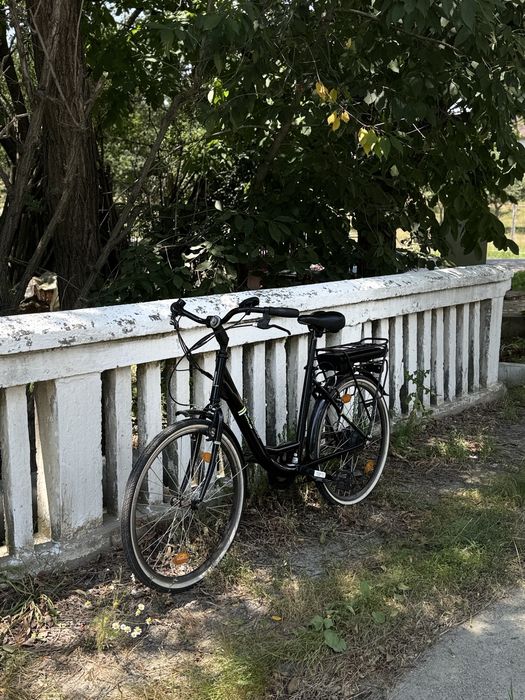 Vand bicicleta electrica NOUA