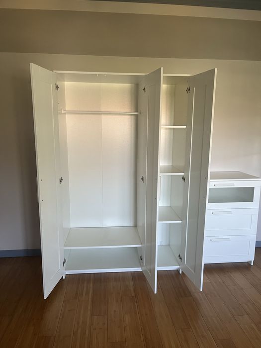 Шкаф белый Икеа