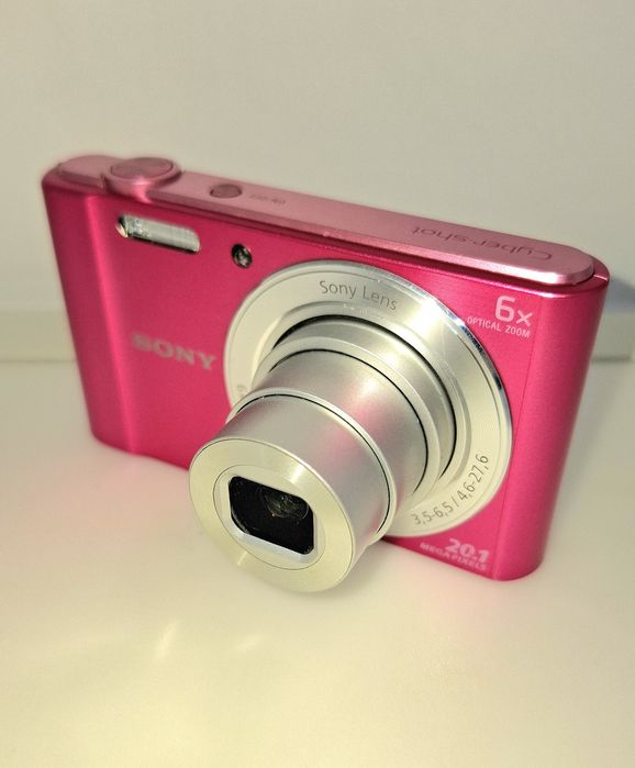 Sony Cyber-shot DSC-W810 (Розов) – Компактен дигитален фотоапарат, камера. Пълен комплект и състояние КАТО НОВО