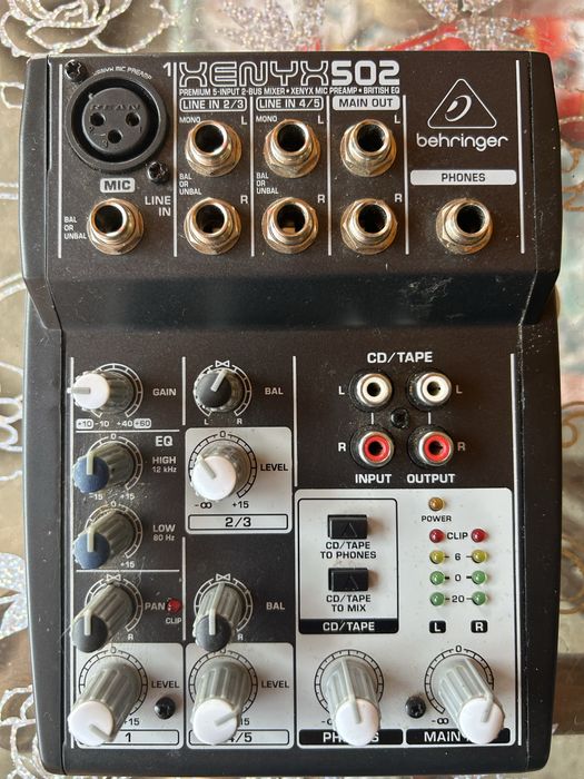 Sistem audio complet Behringer, boxe Studio M
