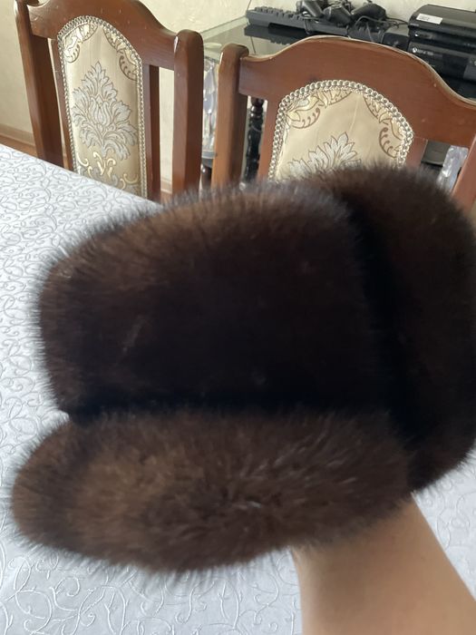 Норковая шапка…..