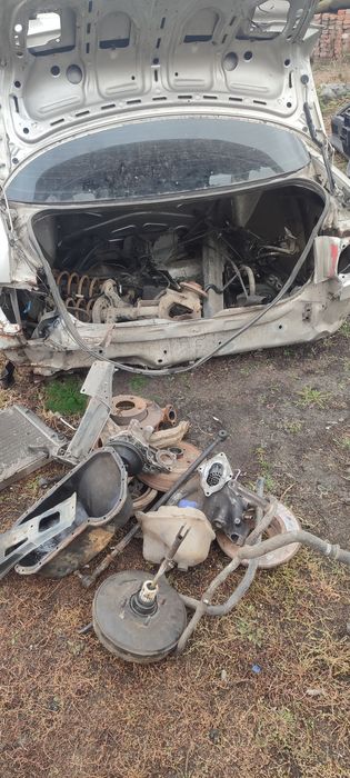 По запчастям Ауди 80 б3