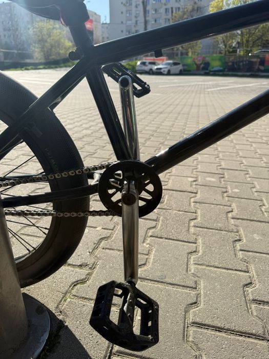 Vând BMX custom construit din piese de top