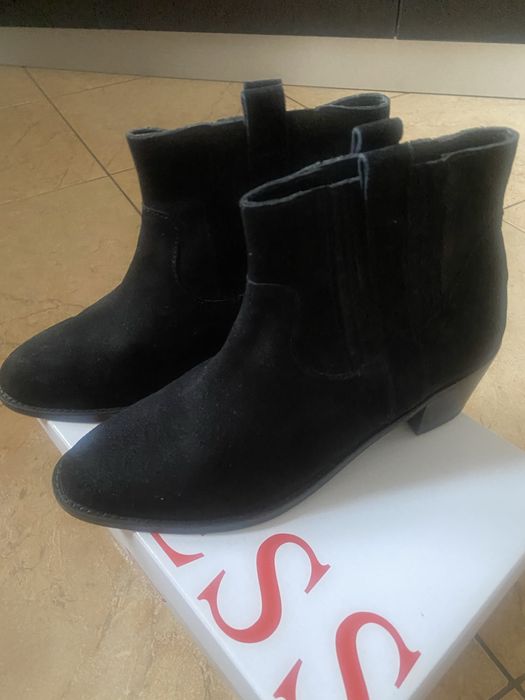 Cizme scurte piele întoarsa mar 40