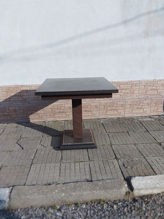 Маси и столове Теохаров