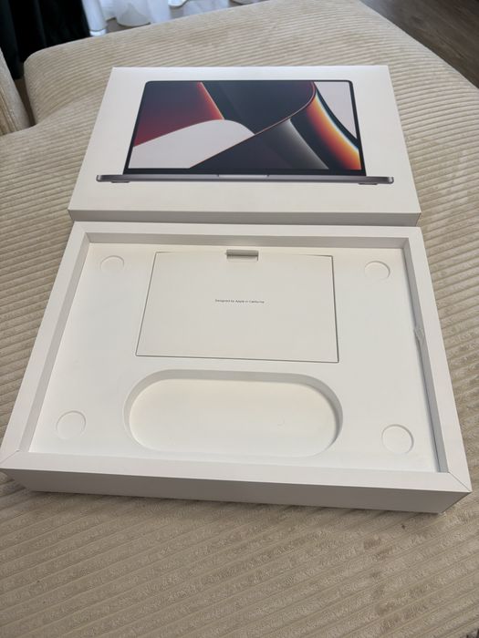 MacBook Pro 14” Apple M1 Pro 16GB RAM / 1TB SSD – stare foarte bună, cutie originală