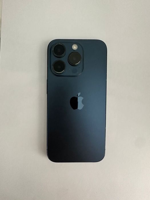 Продам Iphone 15 pro 256gb