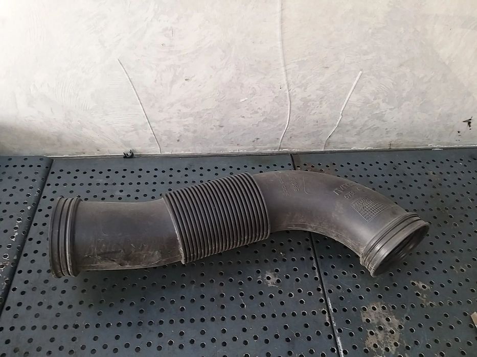 Furtun filtru aer 3.0 hpi iveco daily 6 5801317091