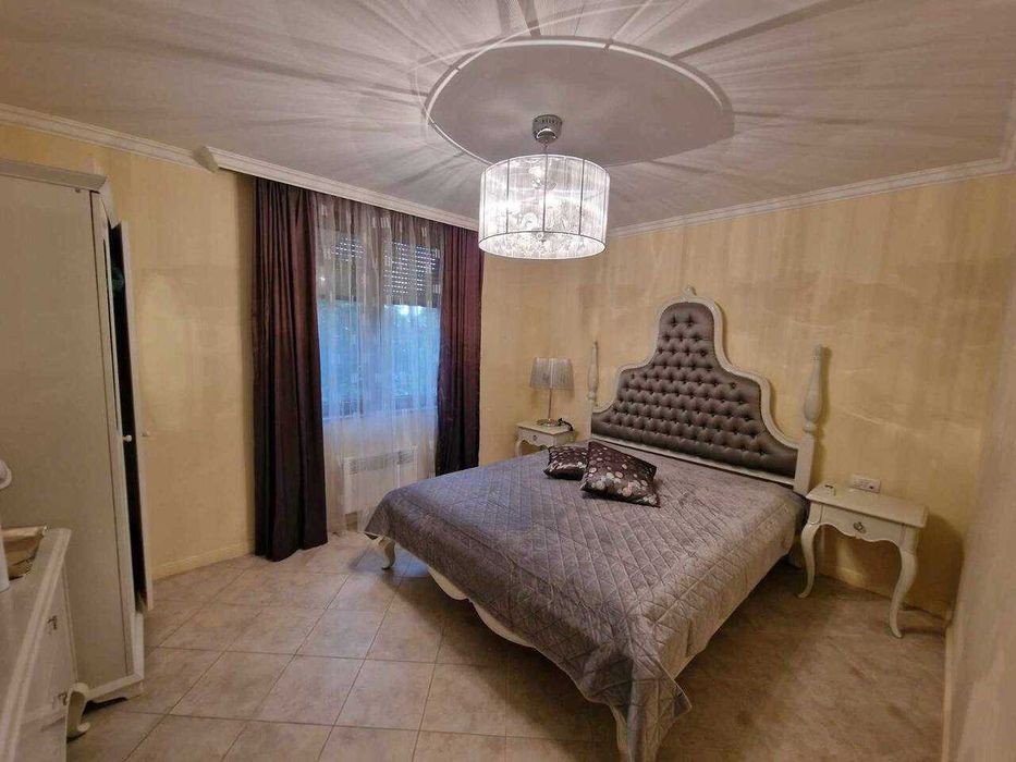 Продава се Тристаен апартамент в Созопол - 165 кв.м за 1819 €/кв.м - Снимка #4