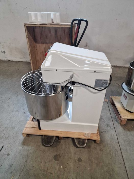 Malaxor aluat,Mixer aluat,malaxoare aluat, 20-30-40-50.60.80 litri NOI