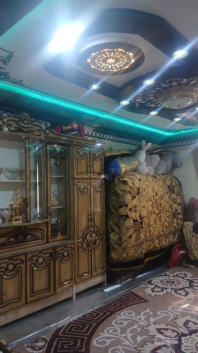 Китоб туманидан квартира сотилади