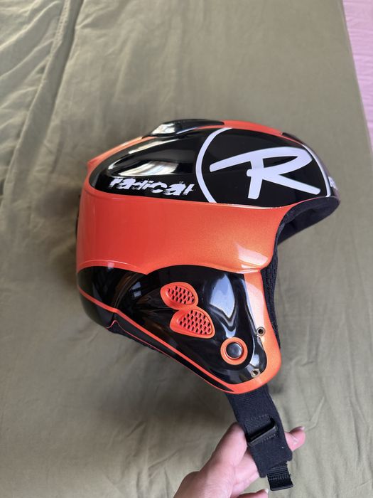 Ски каска Rossignol