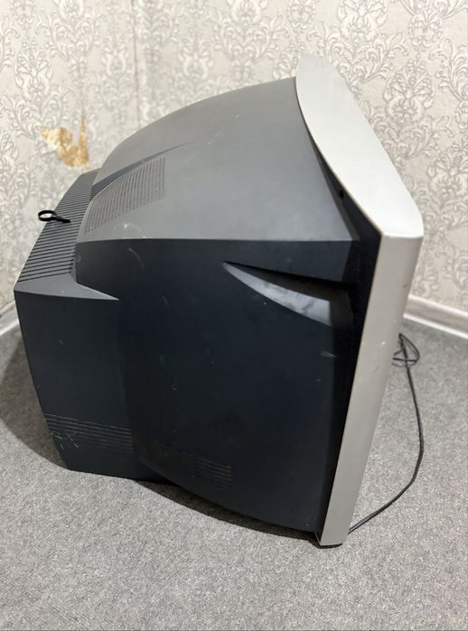 Продам телевизор