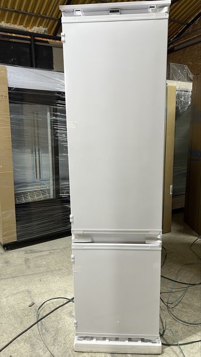 Frogidere, congelatoare NOU-0 ore functionare ( mici defecte estetice)