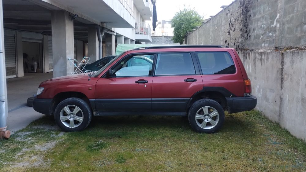 0897974610 продава автомобил Субару