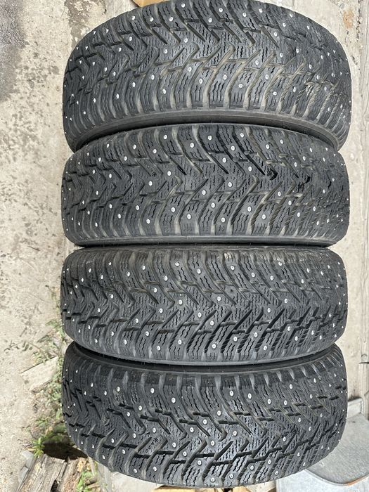 Продам зимние шины 185/65 15