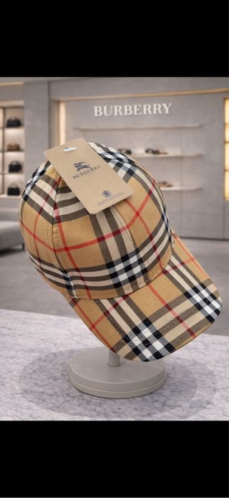 Sapca Burberry Noua