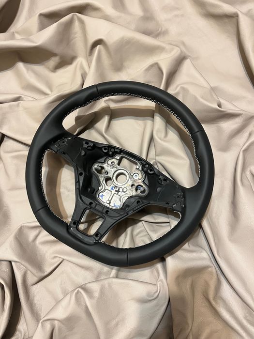 *Retapitez/ îmbrac volane