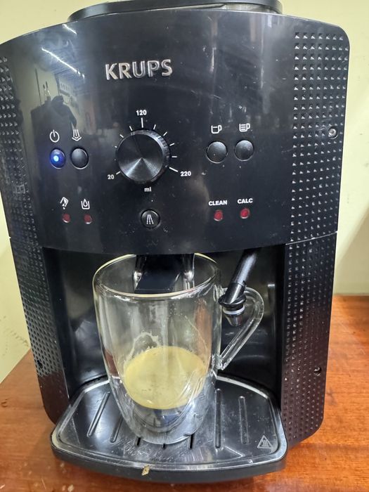 Aparat de cafea cu boabe Krups