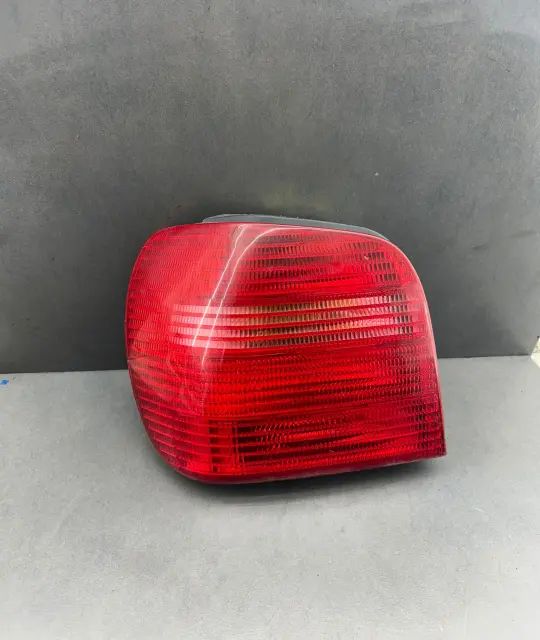 Lampa stop stanga pe aripa Volkswagen VW Polo 2001 1.4 16V MT (75 hp)
