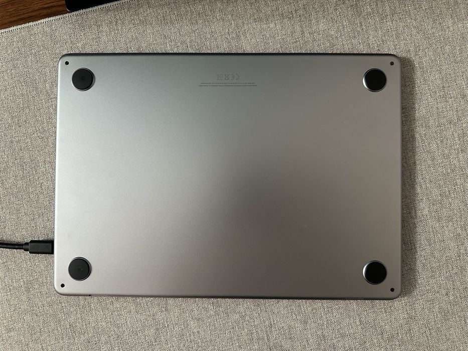 Macbook Air M2 8/256gb