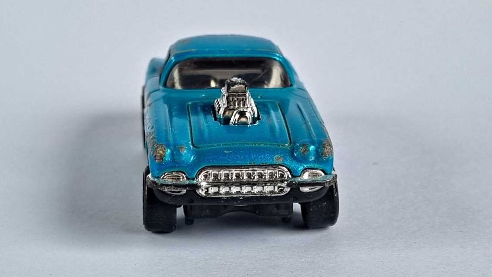 Продавам метална количка - Hot Wheels - Corvette Gasser  1:64