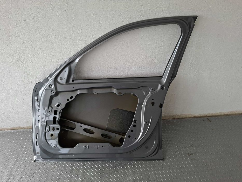 Нова Оригинална Алуминиева Предна Дясна Врата BMW 3 G20 G21 - Сива