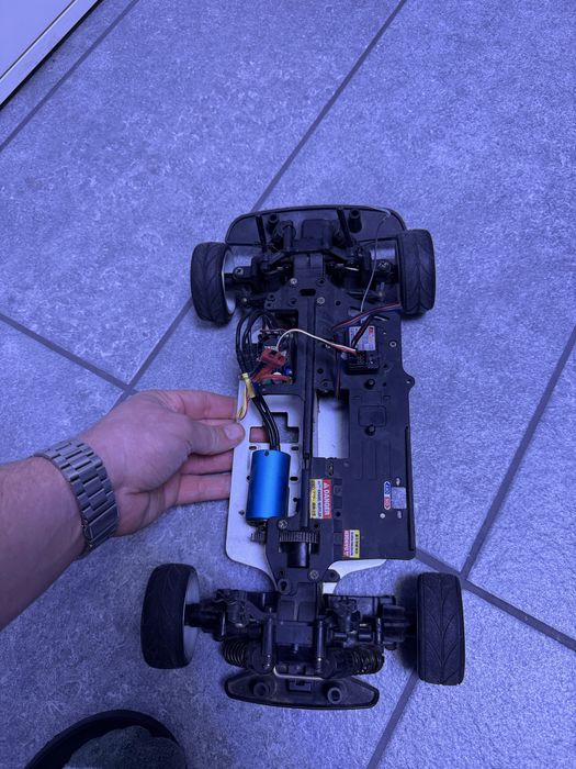 Masinuta rc automodel aston martin tamyia tg10 1:10 4x4 electric