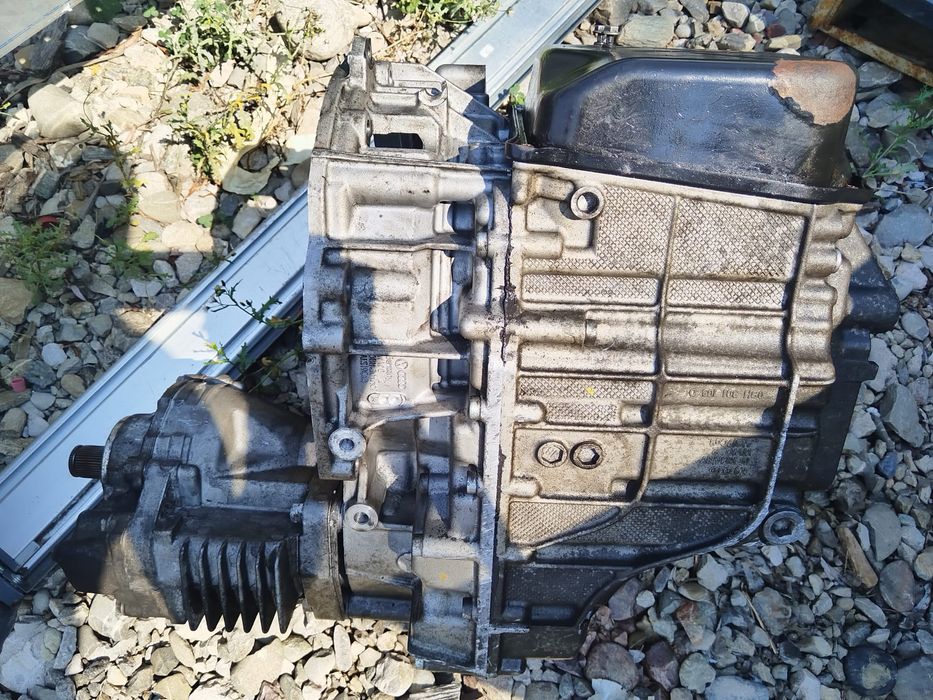 Cutie Viteza 7trepte 4×4 vw Tiguan Defecta