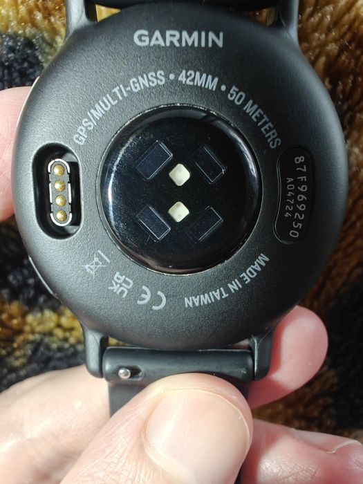 Продам Garmin vivoactive 5