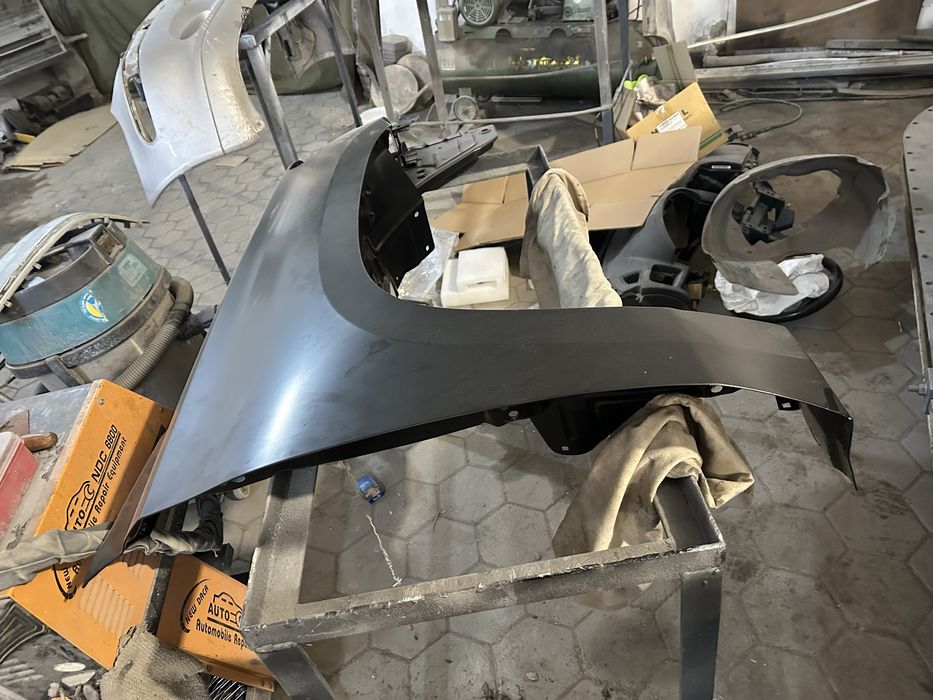 Переднее крыло chevrolet tahoe suburban