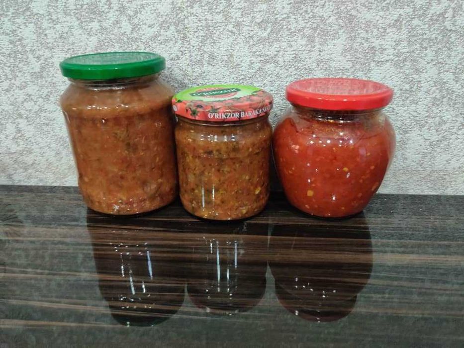 Домашние аджика, икра, огурцы