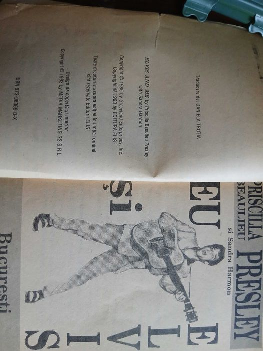 Cartea "Eu si Elvis"